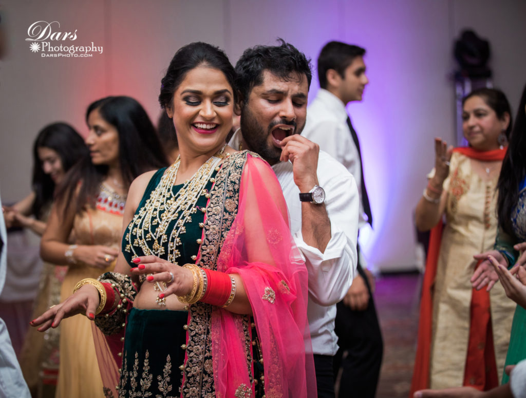 Reception of an Awesome Punjabi Couple Chicago American & Indian Wedding Photographer DARS Photography DarsPhoto.com